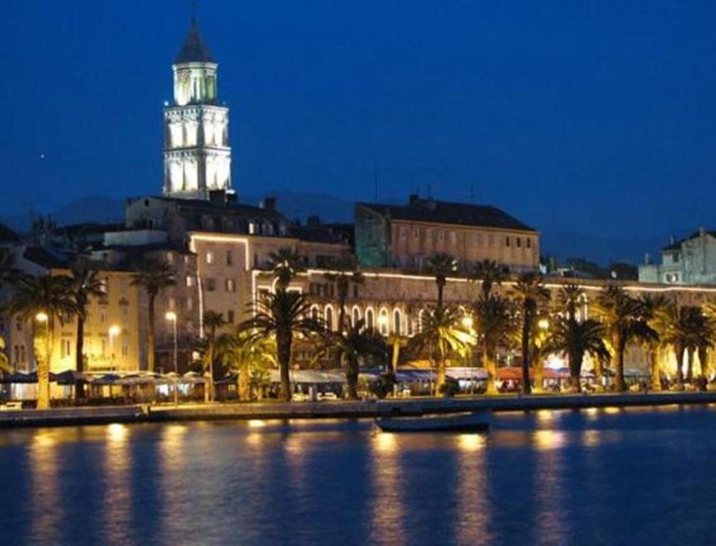 Blue Tree Rooms Сплит Экстерьер фото